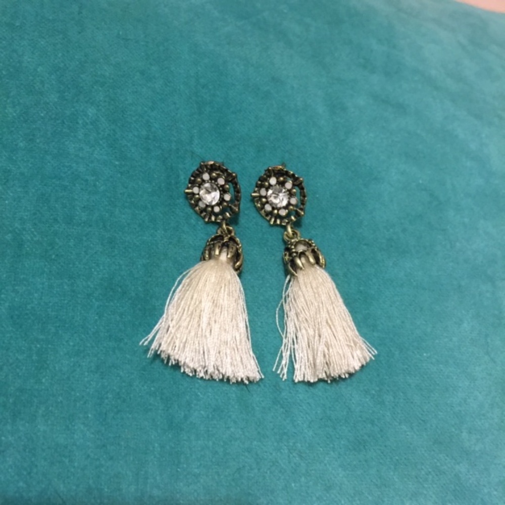 tassel romantic long beautiful white earrings